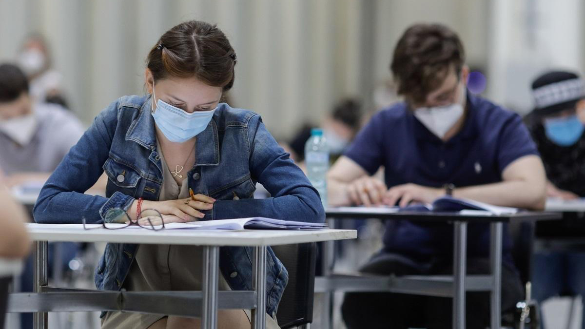 Peste 5.300 de liceeni ieșeni susțin testarea scrisă la ultima probă a examenului de Bacalaureat 2021, cea la alegere a profilului! - Vimarsana News