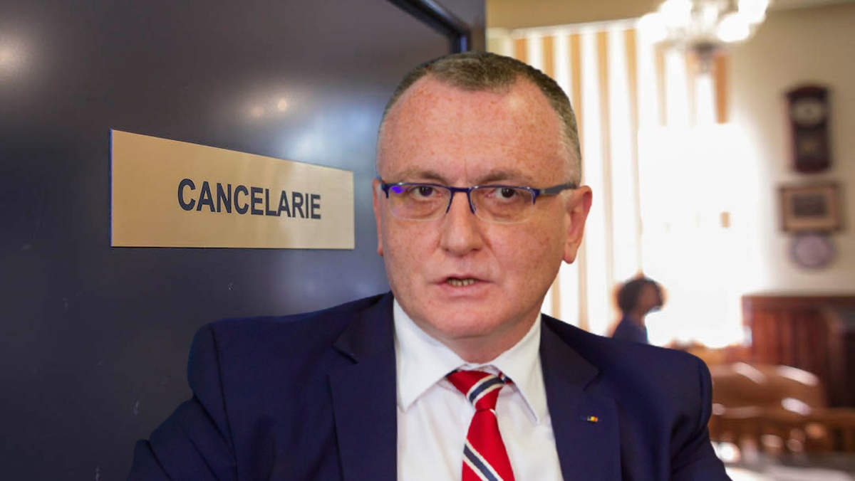 Ministrul Educației, prof. univ. dr. Mihai Sorin Cîmpeanu, a făcut anunțuri importante la sediul Inspectoratului Școlar Județean Iași. Schimbări fundamentale la concursul pentru funcțiile de directori, în școli și licee