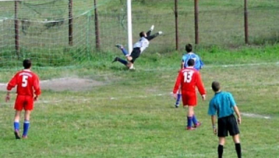 Reîncep competițiile județene de fotbal!