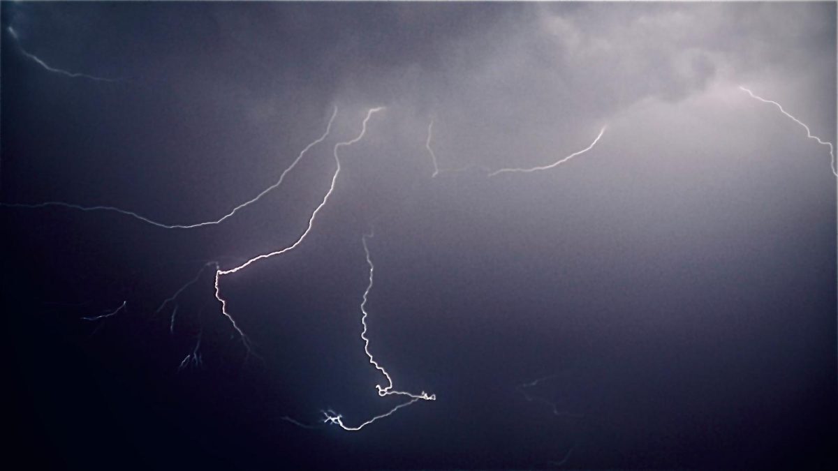 Avertizare ANM: „Este o vreme a extremelor meteorologice. Vorbim de o alternanță a fenomenelor de instabilitate atmosferică deosebit de accentuată”
