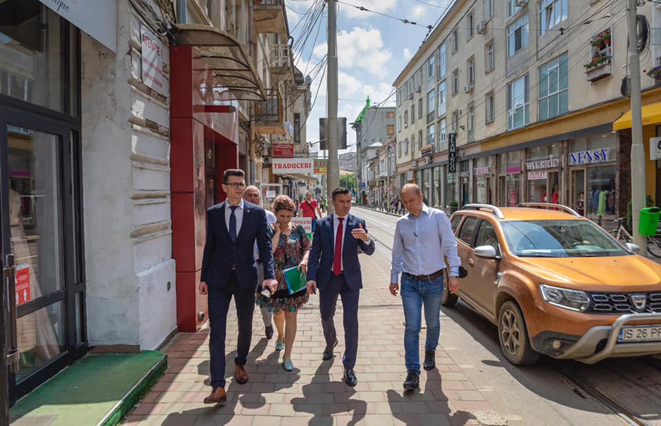 Proiect pentru revitalizarea străzii Cuza Vodă. Primăria Iaşi vrea să refacă faţada clădirilor istorice – FOTO