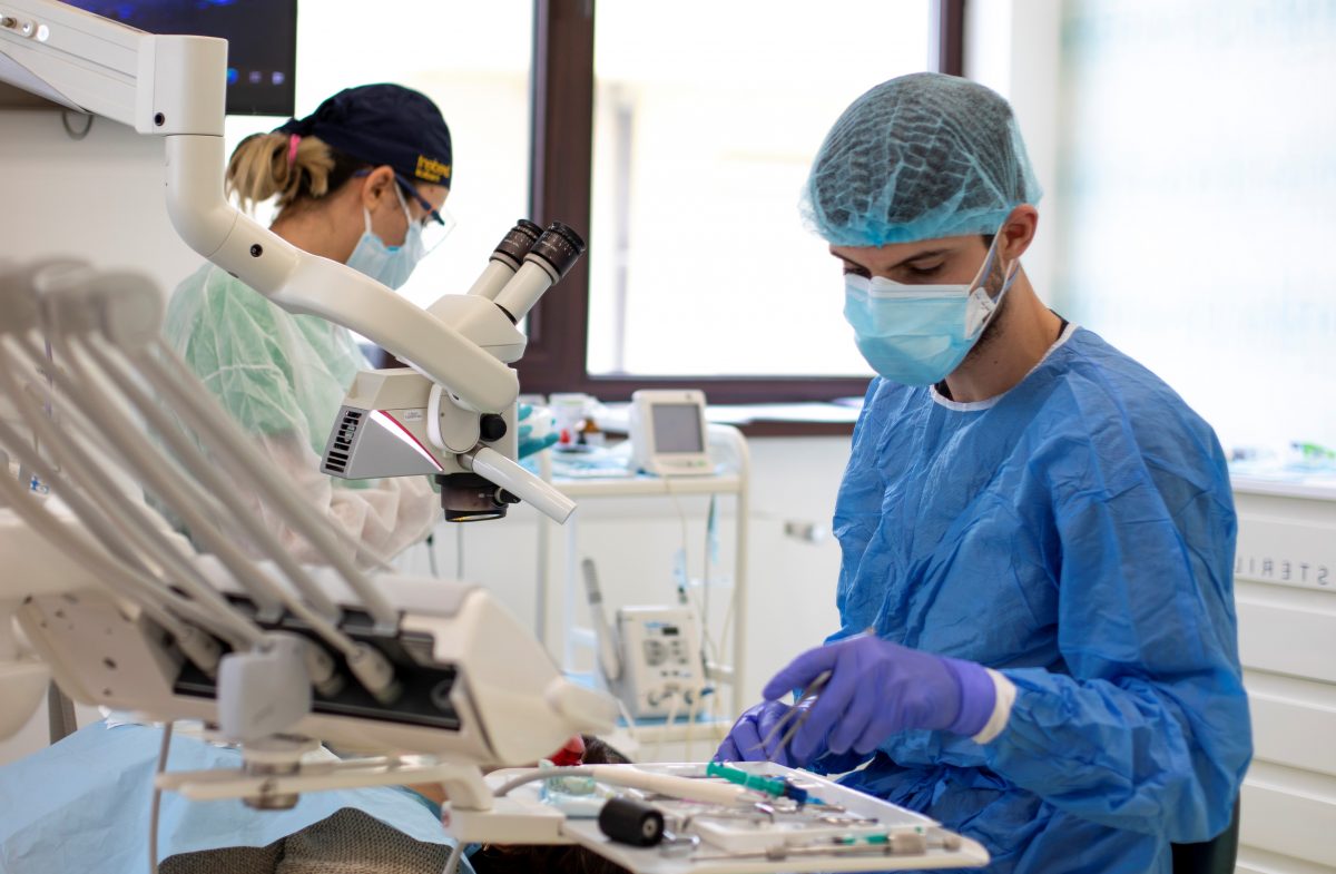 4 sfaturi să găsești un dentist bun, în Iași