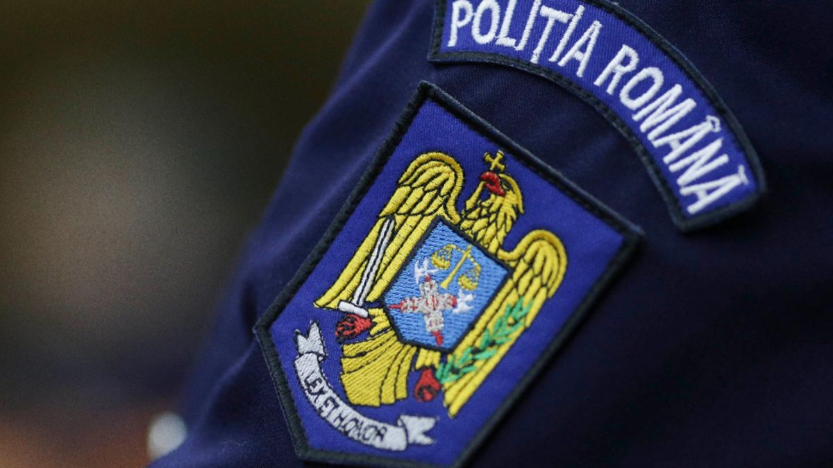 Alertă la Gorj, după o glumă! O fetiţă de 14 ani a povestit că a găsit un bebeluş abandonat la ghena de gunoi