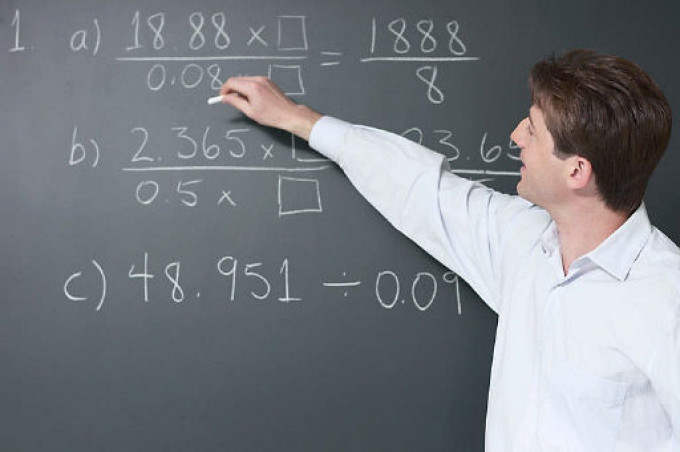 România va intra într-o criză a profesorilor de matematică în 10 ani. Specialiştii au făcut anunţul