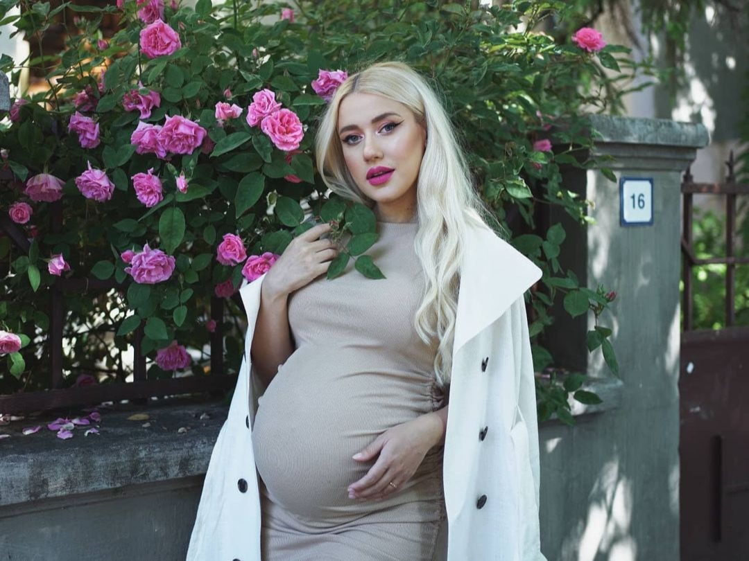 Sînziana Iacob a devenit mămică pentru prima oară! Imagine emoţionantă cu bebelușul