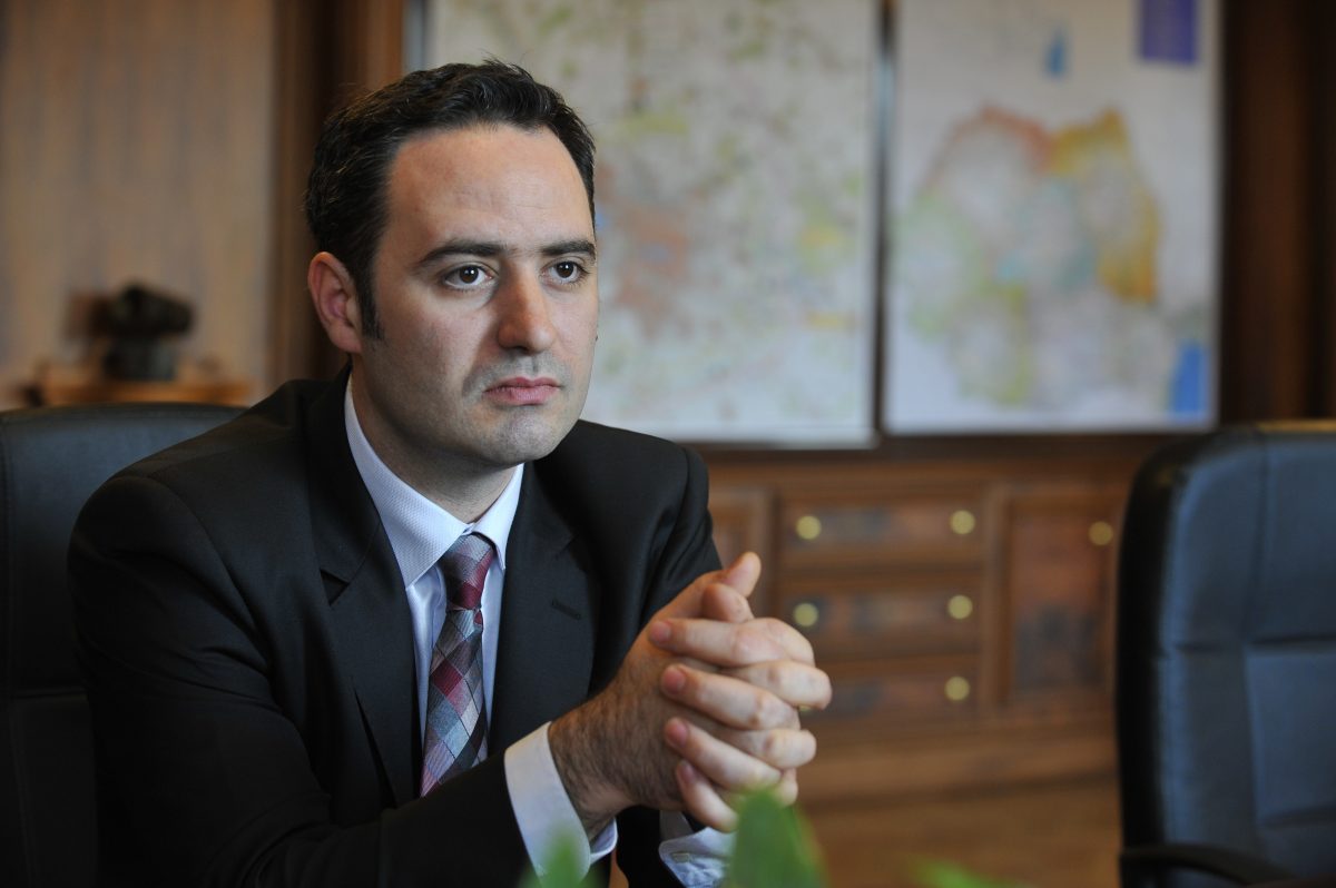 Ce spune fostul ministru de Finanțe, Alexandru Nazare despre investiţiile în banca rușilor: Premierul se poate investiga pe el însuși