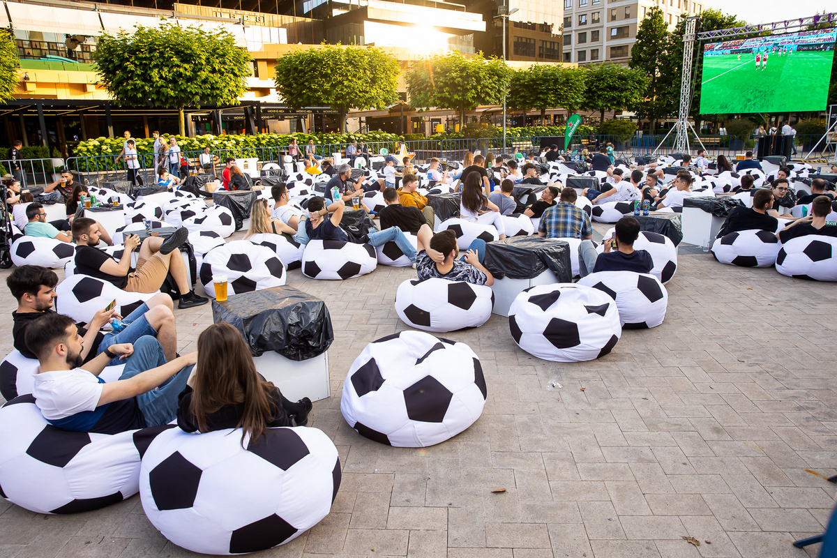 Urmărește marea finală EURO 2020 în foodcourt-ul sau în parcul Palas!