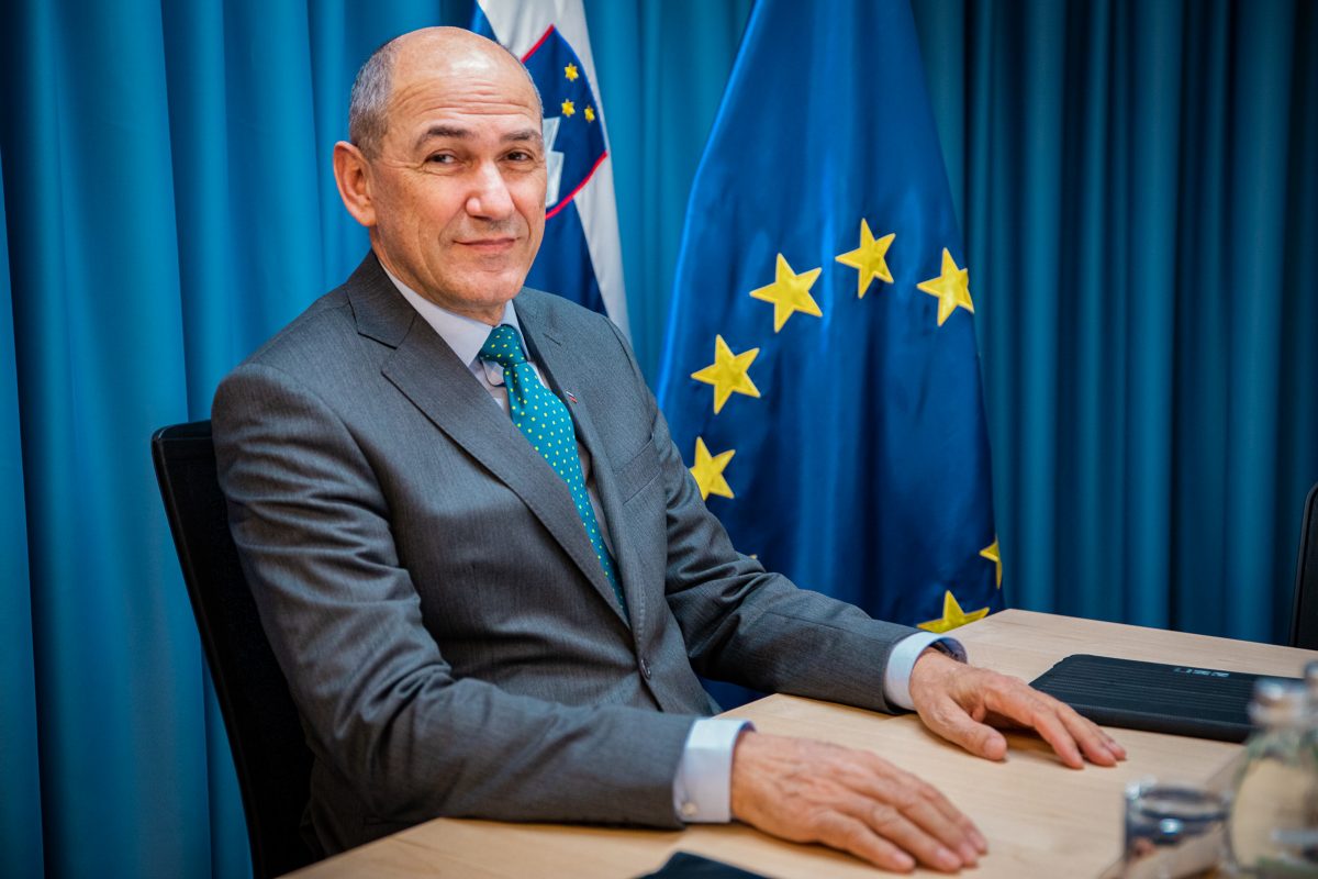 Premierul Sloveniei bate cu pumnul în masă! Impunerea unor valori imaginare va duce la prăbușirea blocului comunitar