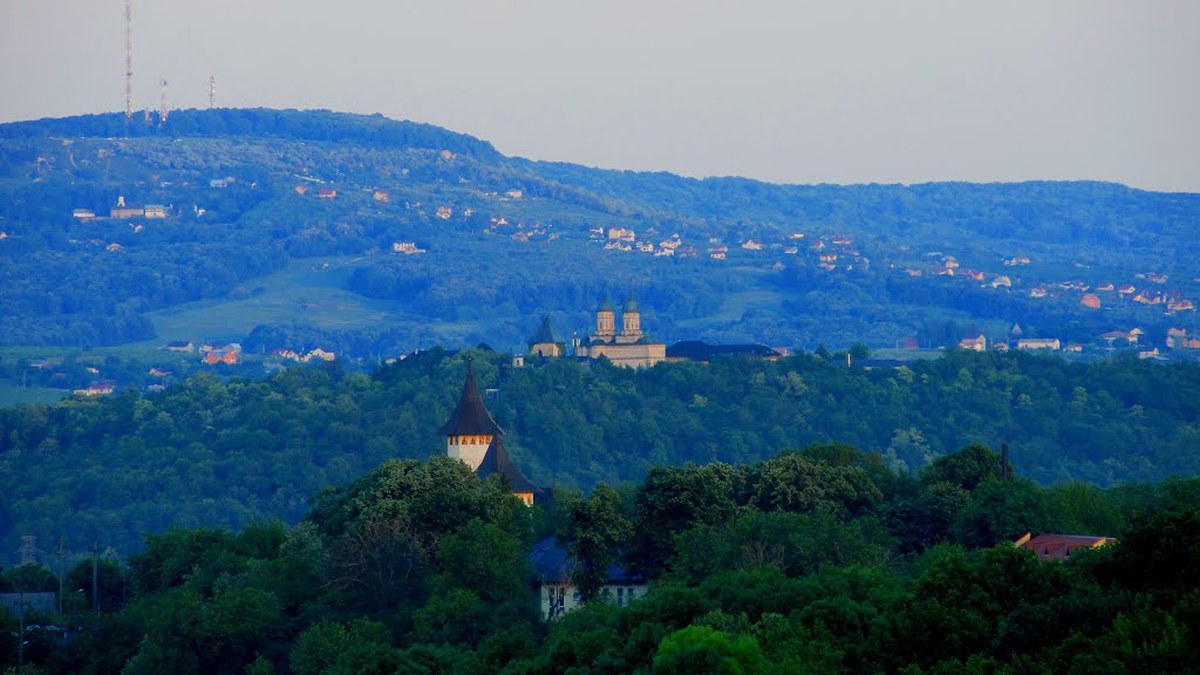 Clădiri uriașe din Iași, în plină etapă de transformări spectaculoase! Sunt imobile unicat și fac parte dintr-o listă selectă din România - Vimarsana News