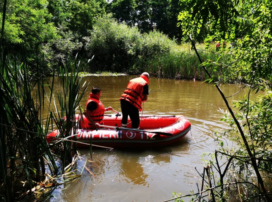 Dramă cumplită la Suceava! Un tânăr de doar 15 ani a murit înecat într-un iaz