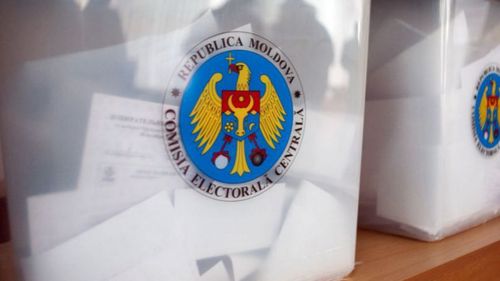 Alegeri istorice în Republica Moldova: Care va fi componența noului Parlament. La Iași, este deschisă o secție de votare