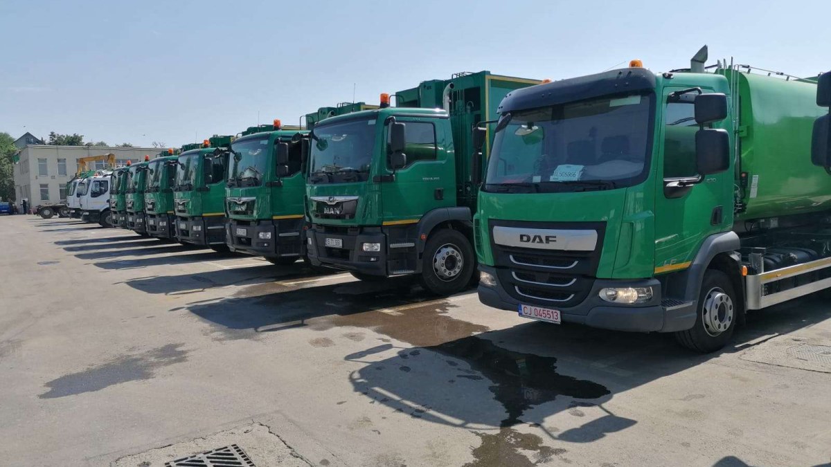 Utilaje noi, în curtea Salubris SA Iași! Proiect de 12 milioane de euro pentru curățenia din municipiu! FOTO
