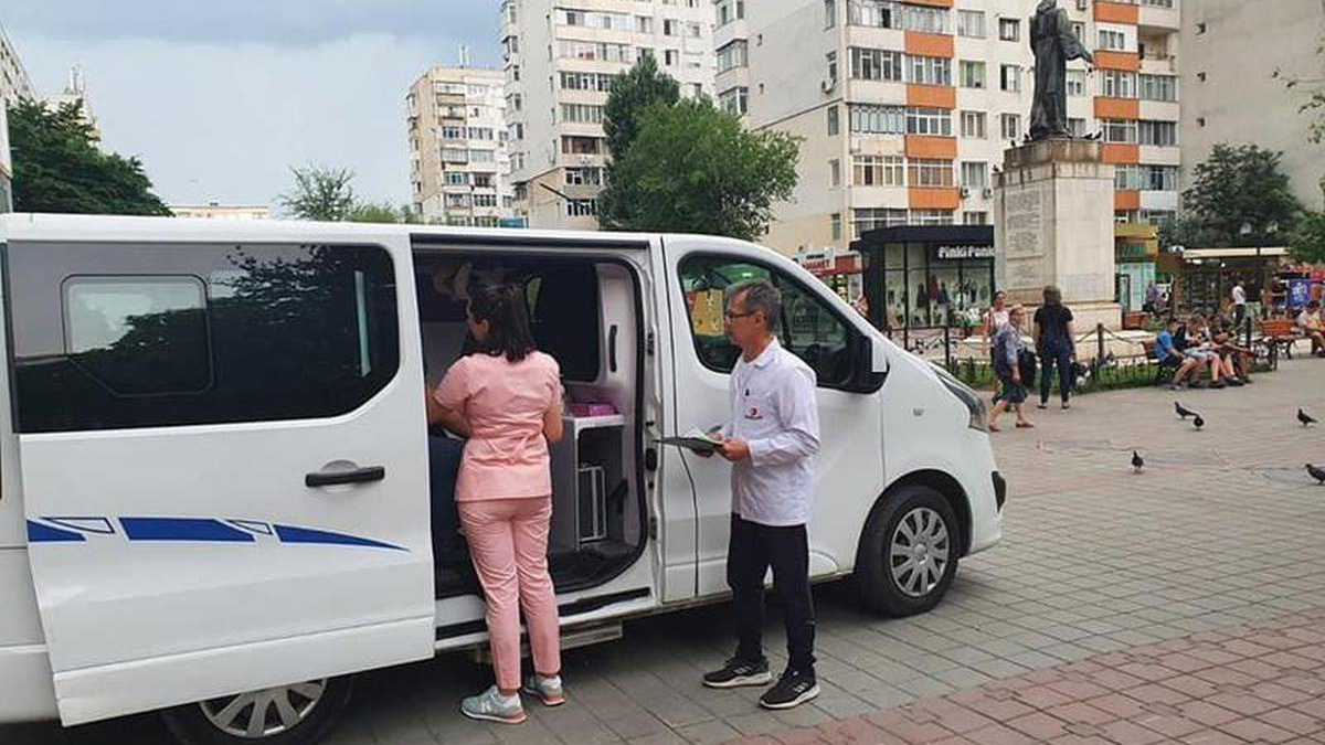 În timp ce tulpina Delta se extinde cu rapiditate, ieșenii refuză în continuare să se vaccineze! „Să nu uităm că imunizarea ne ferește de infectare”