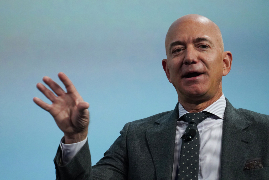Jeff Bezos pleacă la începutul săptămânii viitoare de la conducerea Amazon