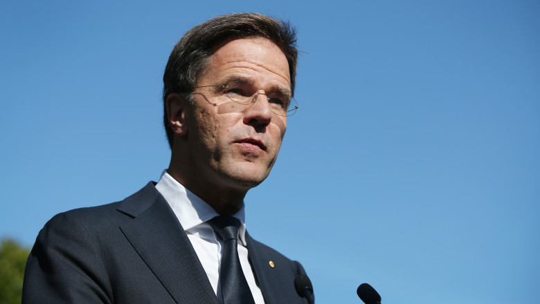 Mark Rutte, premierul Olandei, a recunoscut că guvernul său a comis o eroare atunci când a relaxat unele restricţii: „Ne cerem scuze”