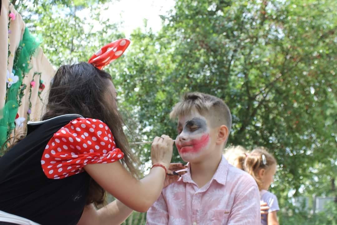 Compania Andirino aduce weekend-uri cu teatru pentru copii mici și mari, la Iași
