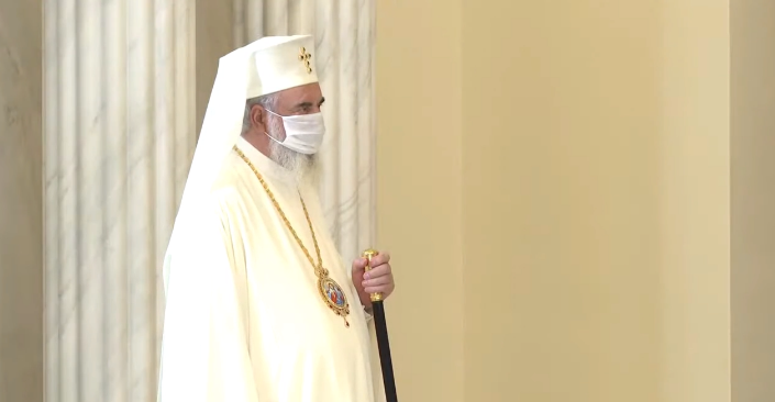 Patriarhul Daniel, decorat de președintele Klaus Iohannis, într-o ceremonie la Palatul Cotroceni – LIVE VIDEO
