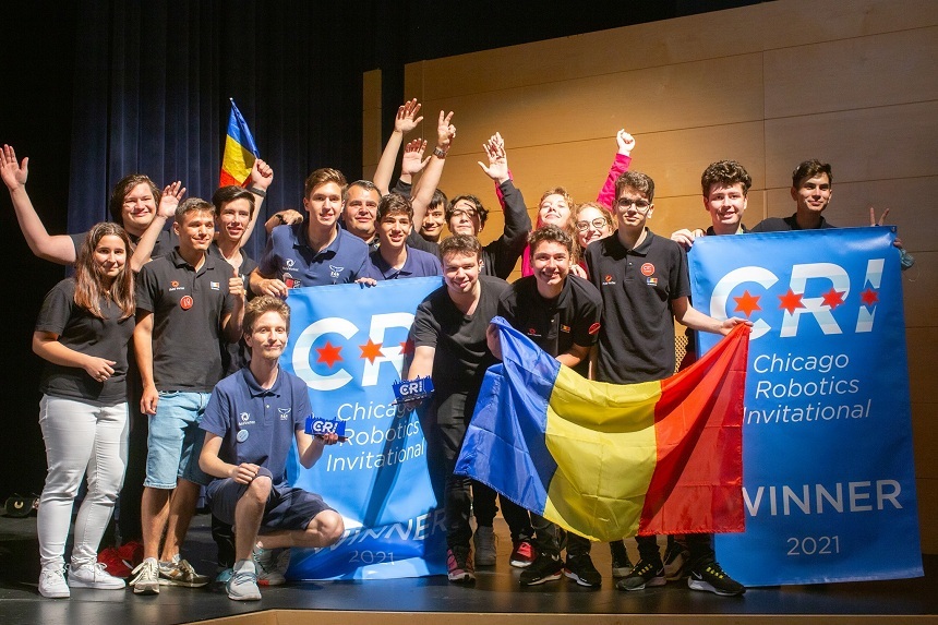Un elev de la Liceul Teoretic de Informatică din Iași, împreună cu echipa României, a obţinut locul 1 la un important concurs din SUA!