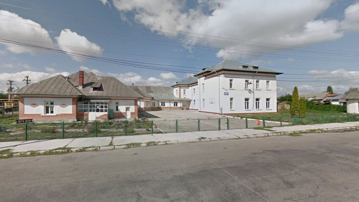 Elevii de la școala specială din Pașcani vor primi un microbuz de ultimă generație. Contractul are o valoare de 60.000 de euro