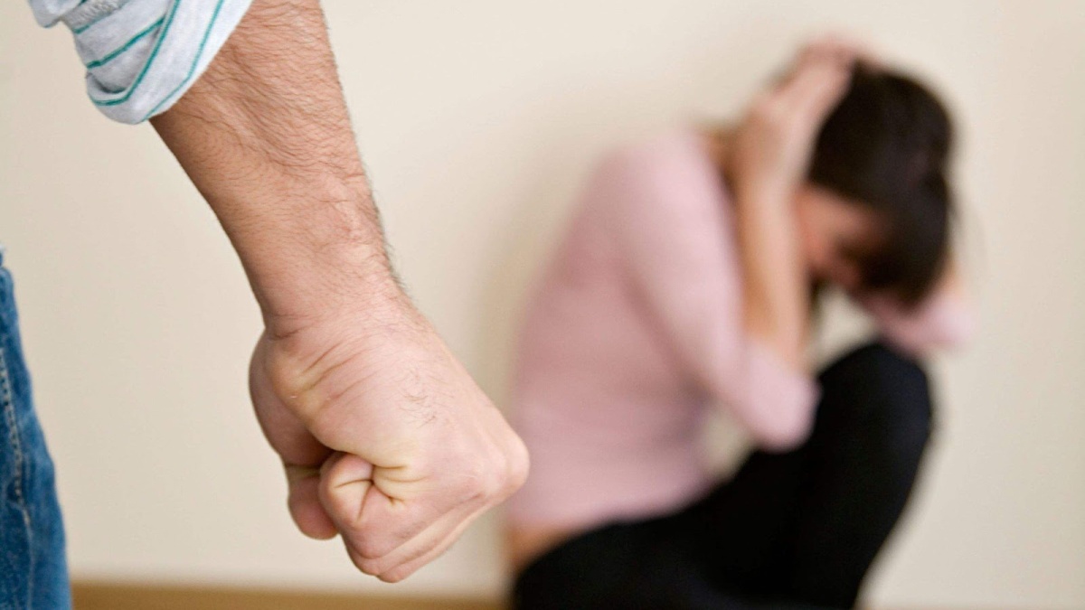 Înregistrare explozivă! Detalii fără perdea despre agresiunea asupra unei puștoaice la un centru al Consiliului Județean din Bucium! Implicat este un șef din Direcția de Pază Iași! Atenție, limbaj obscen! AUDIO (Exclusiv) - Vimarsana News