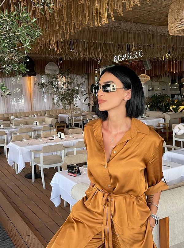 Ce tunsoare preferă Adelina Pestrițu: Sexy pe Instagram!