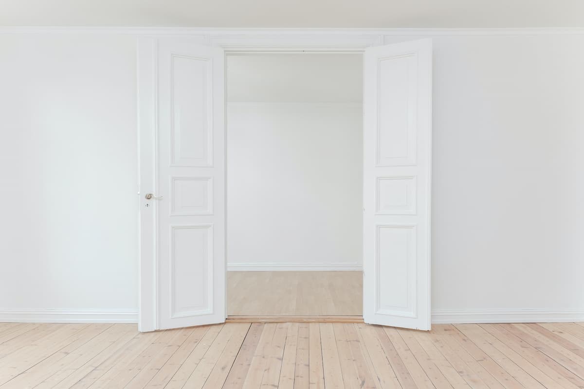 Ușile de interior – nota finală de impresie artistică a interioarelor decorate cu gust