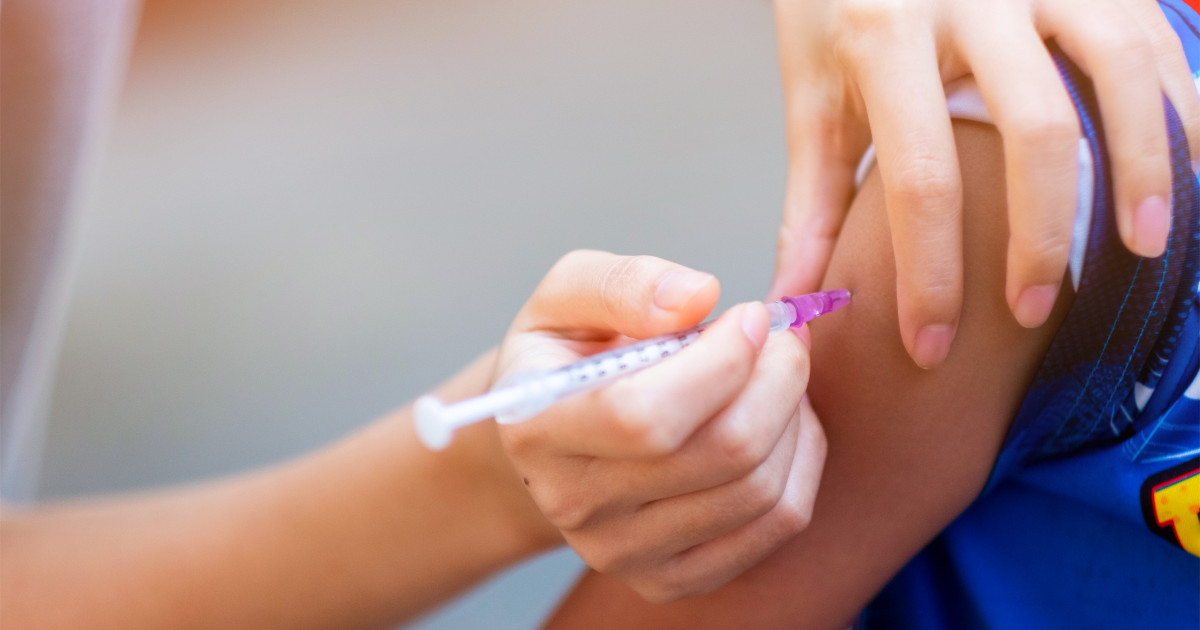 România va deveni un model de studiu pentru străini! Nimeni nu înţelege de ce românii nu se vaccinează: Fenomenul de a nu accepta vaccinul va primi și un nume