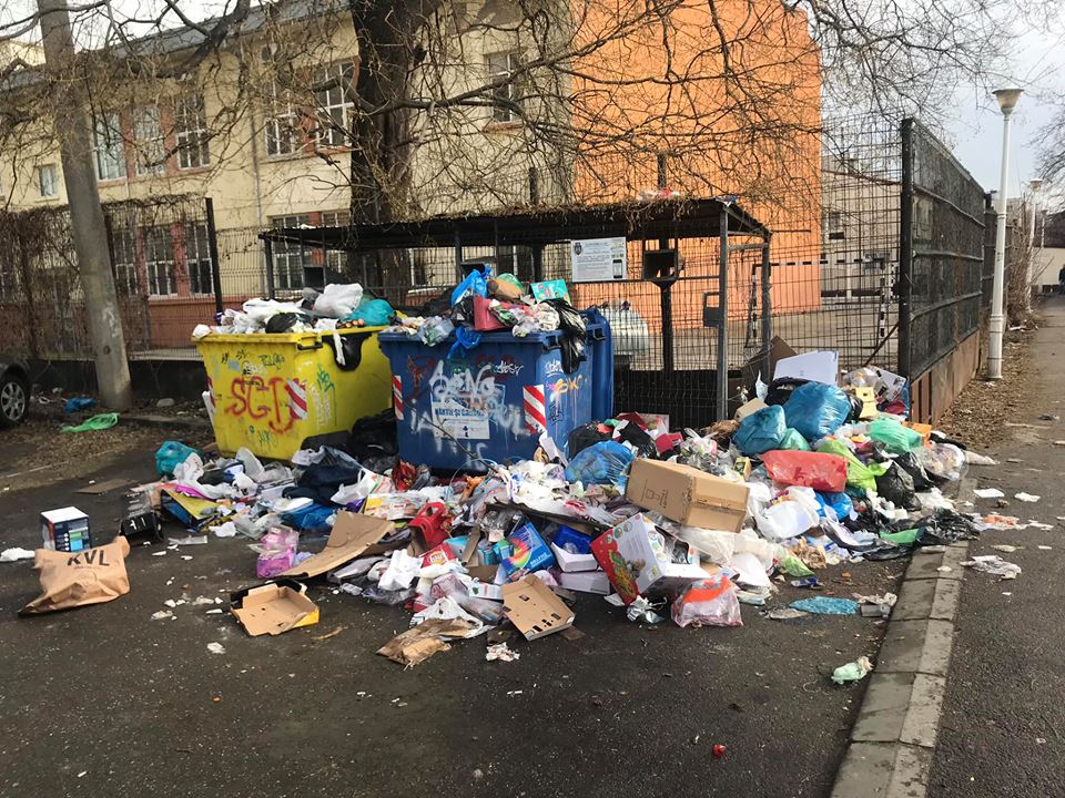 Protest în Ploiești din cauza situației deșeurilor din oraș
