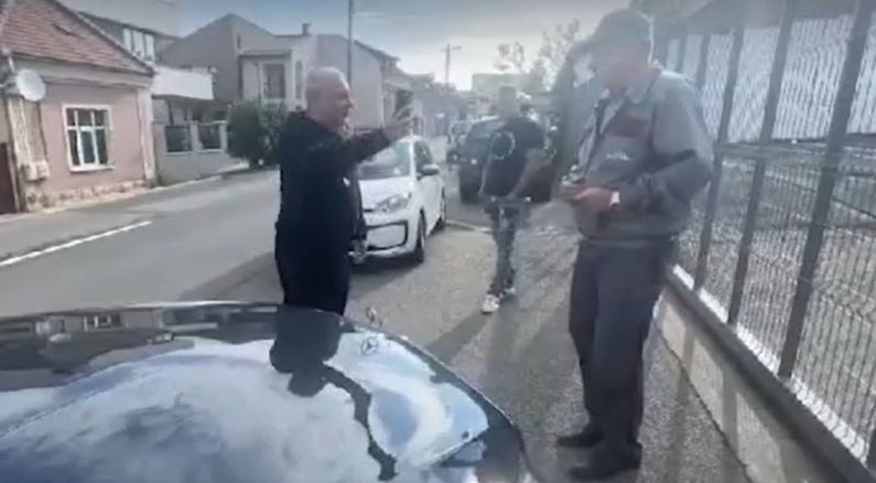 Scandal general la CFR! Antrenorul Marius Șumudică nu a fost lăsat să intre în bază sportivă de la Cluj – VIDEO
