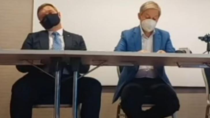 Ministrul Cercetării, Ciprian Teleman, a ațipit în cadrul unei conferinţe de presă susţinută de Dacian Cioloș – VIDEO