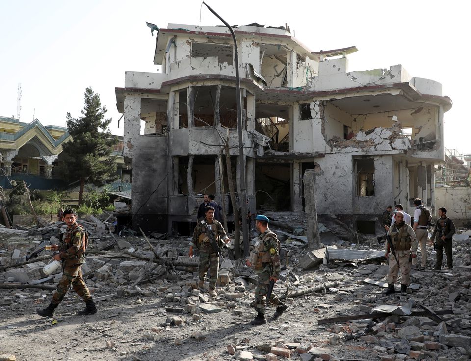 Talibanii au bombardat un complex în care se afla un ministru din Afganistan! Luptele teritoriale continuă după ce SUA s-au retras din țară