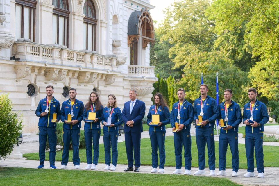 Sportivii români care au fost medaliați la Jocurile Olimpice de la Tokyo au fost decorați