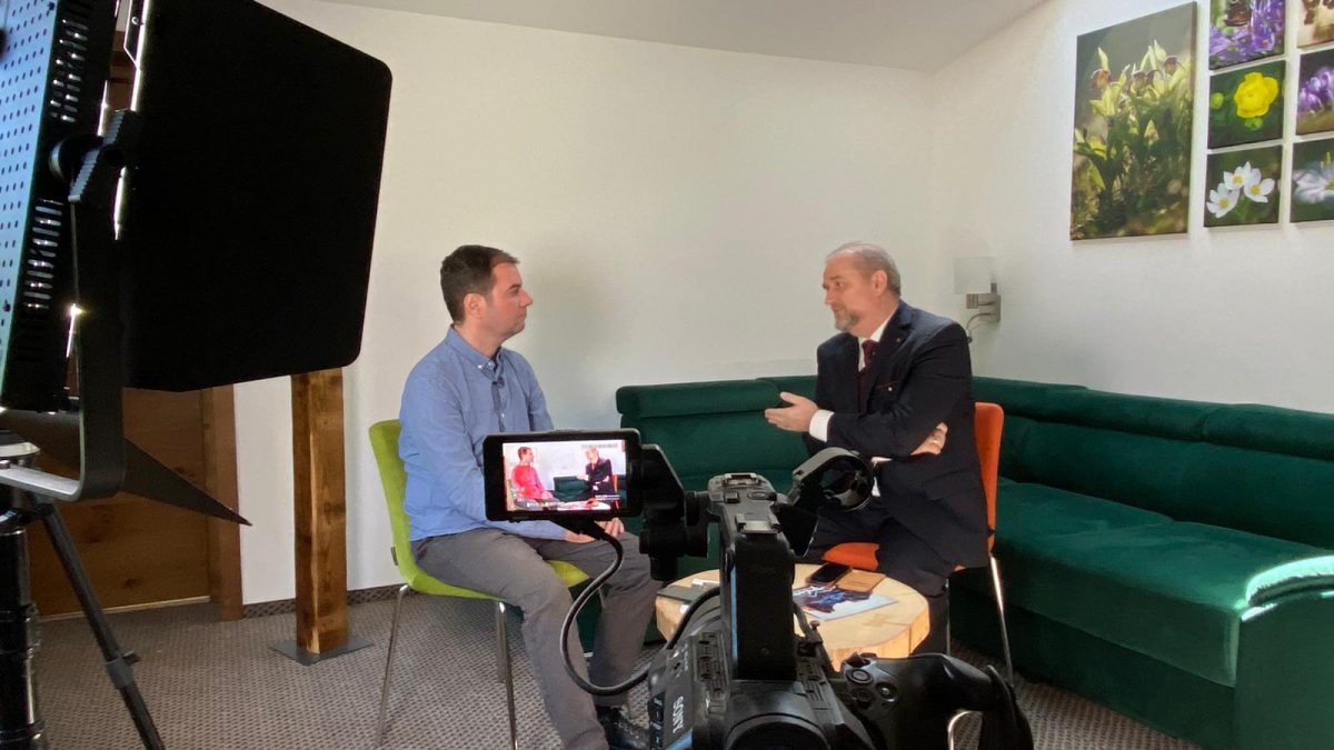 Din culisele Masoneriei, într-o ediţie specială BZI LIVE! Interviu spectaculos cu Stelian Nistor, Suveran Mare şi Comandor al Supremului Consiliu al Ritului Scoţian Antic şi Acceptat din România – FOTO, VIDEO