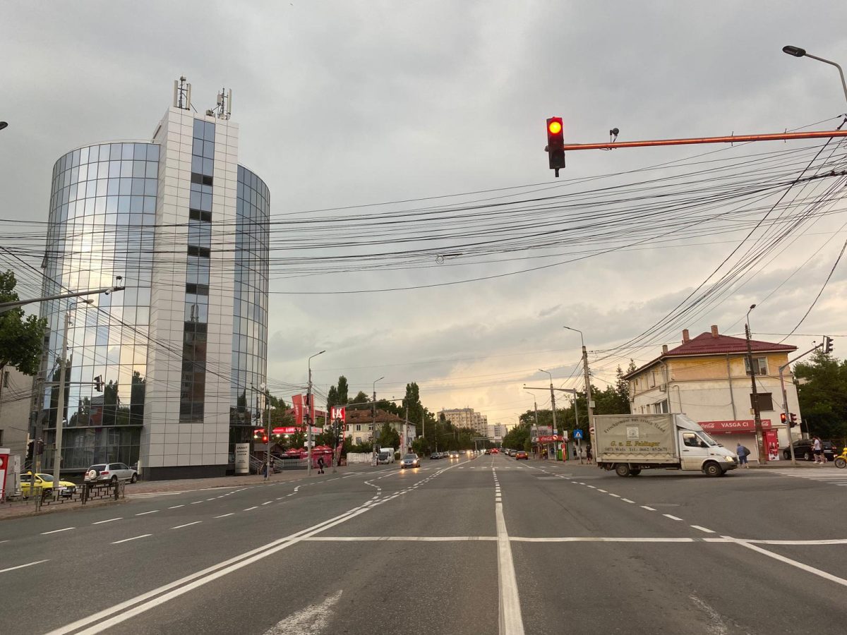 Accident rutier în municipiul Iași! Două autoturisme sunt implicate – EXCLUSIV