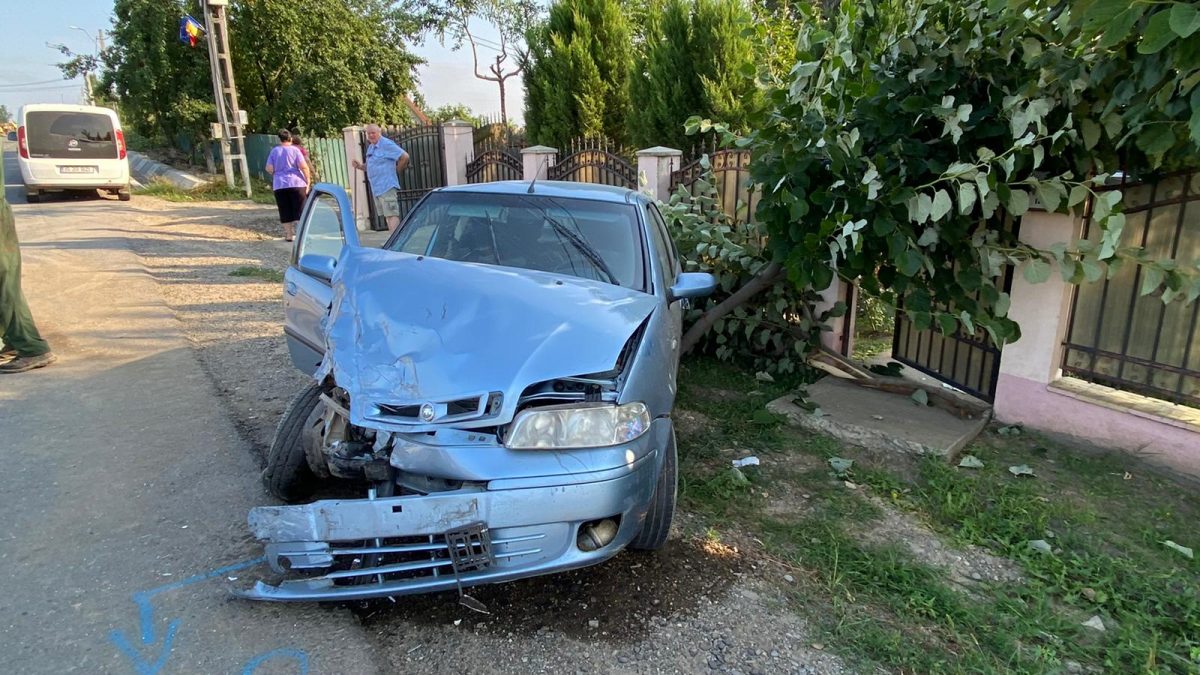 Accident rutier în localitatea ieșeană Iepureni! Patru persoane au fost rănite – EXCLUSIV/ FOTO/ UPDATE
