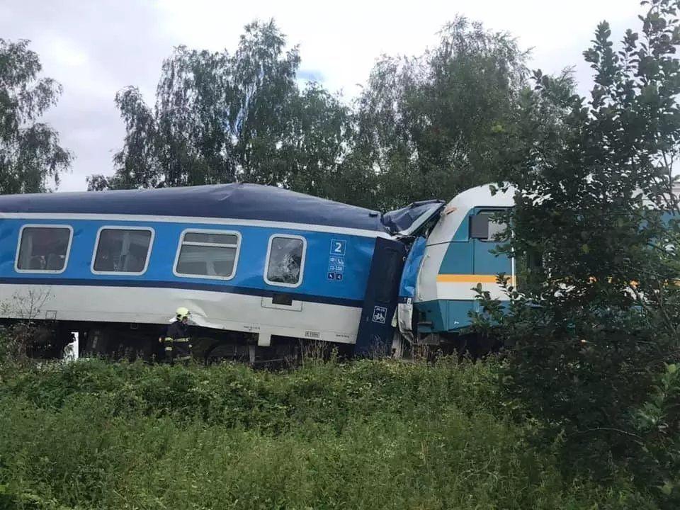 Accident feroviar în Republica Cehă. Doi morți și 40 de răniți – UPDATE