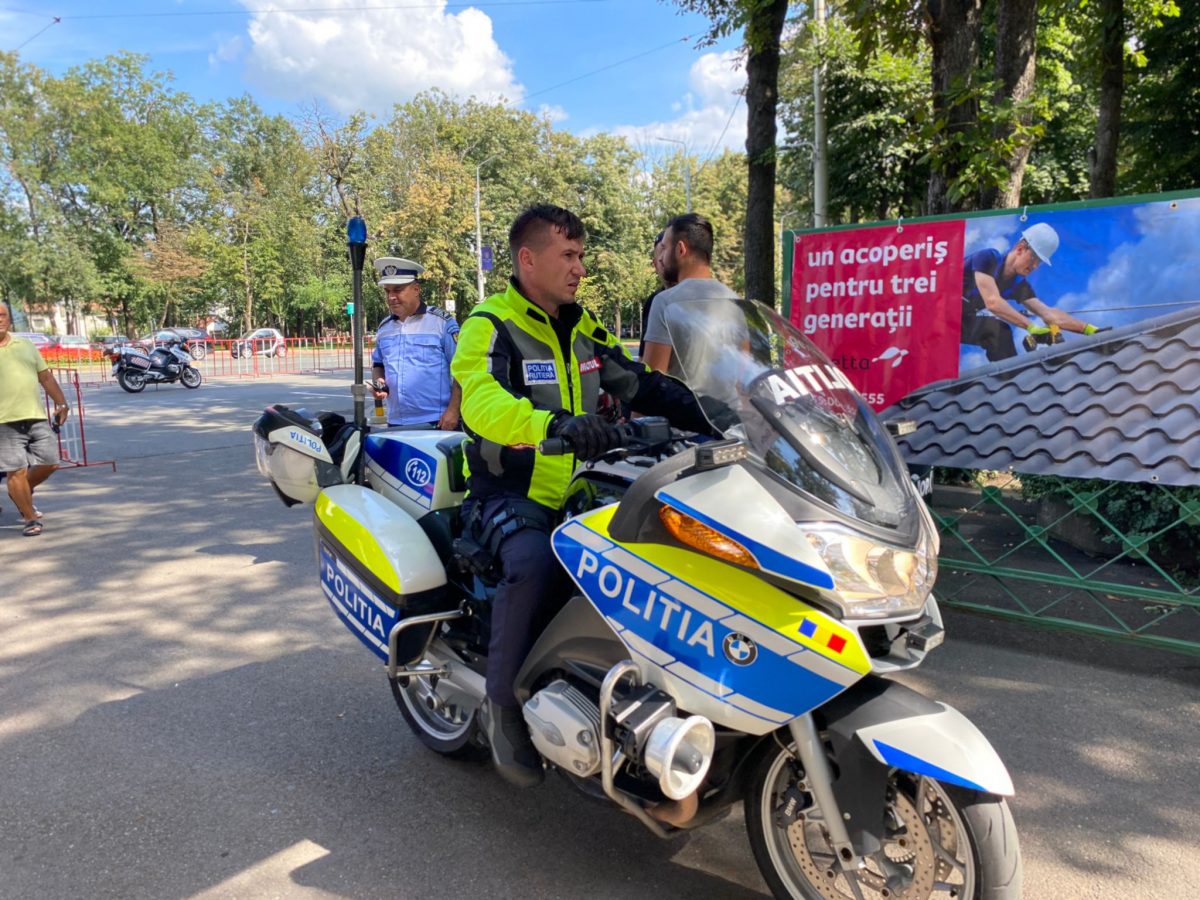 Activitate educativ-preventivă, desfășurată de polițiștii rutieri și cei de la prevenire, în Parcul Expoziției din municipiul Iași -GALERIE FOTO