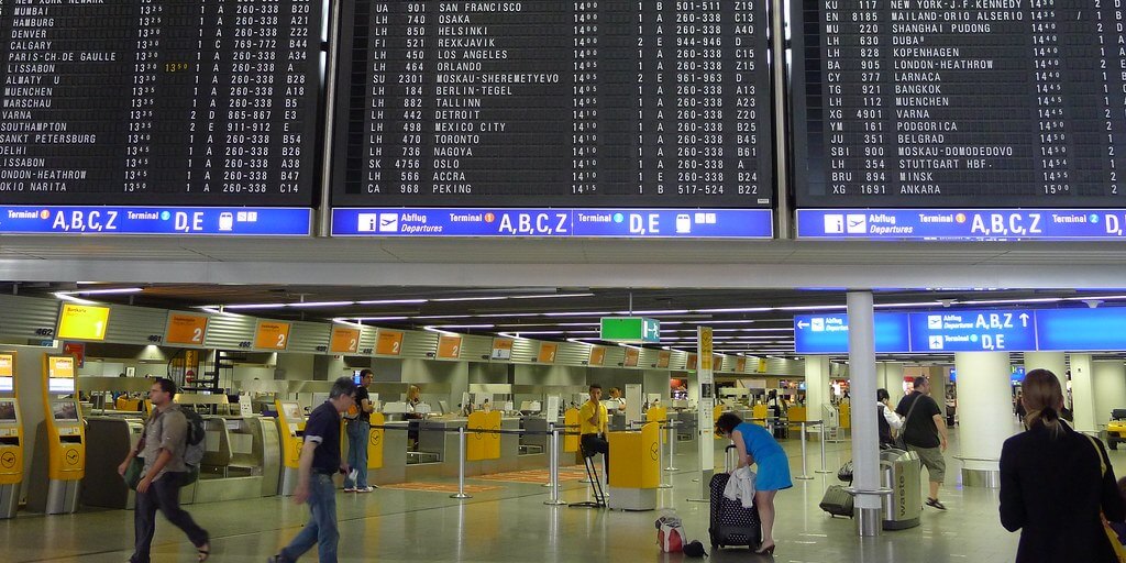 Au fost modificate condiţiile de călătorie în Germania! Iată ce trebuie să facă persoanele cu vârsta peste 12 ani