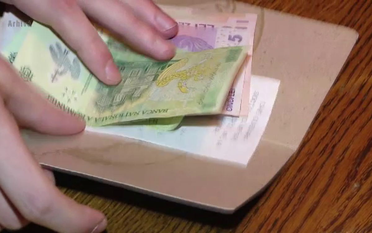 Patronii de hoteluri și restaurante cer legalizarea bacșișului