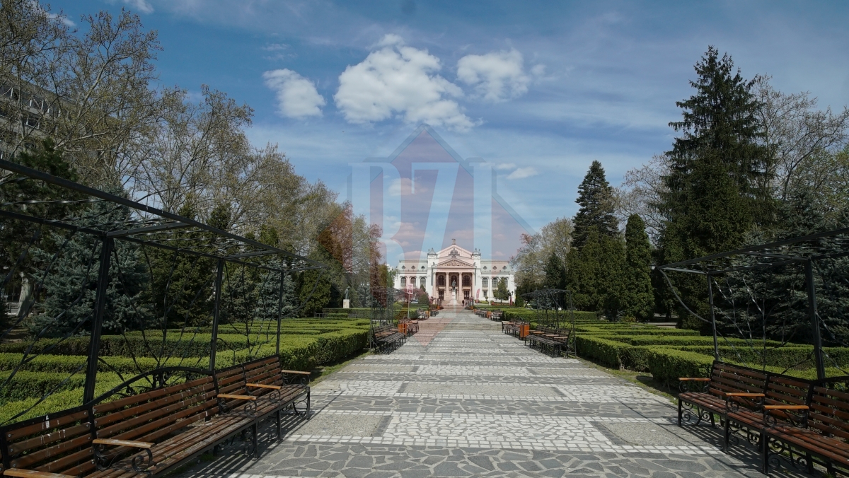 Cum va arăta noua esplanadă a Teatrului Național Iași? Schițele proiectului de 3,1 milioane de euro derulat în centrul orașului – FOTO