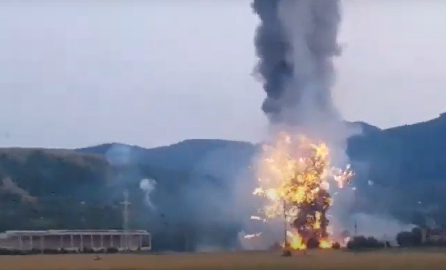 Explozie Zărnești. Fabrica de artificii nu avea autorizație, iar mai mulți angajați nu aveau contract de muncă - Vimarsana News