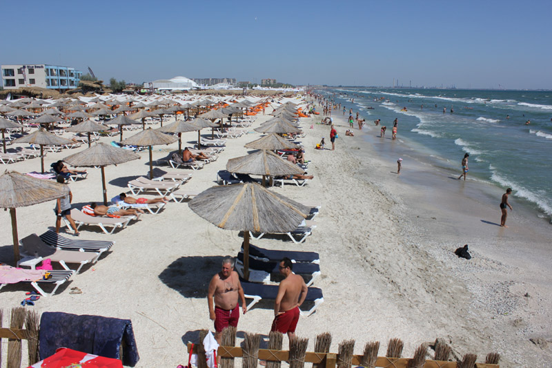 Prețuri foarte ridicate la malul mării! Tariful pentru o zi de parcare în Mamaia a ajuns să-l concureze pe cel pentru o noapte de cazare