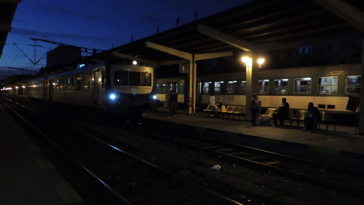 Căldură infernală pentru călătorii care parcurg traseul Iași- Constanța cu trenul. Aerul condiționat nu funcționează