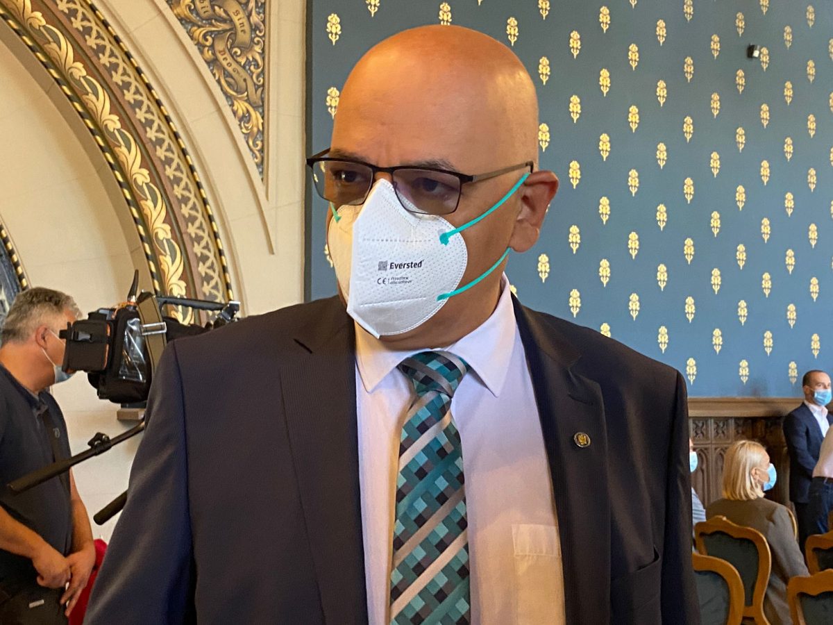 Ce spune Raed Arafat despre desfășurarea Congresului PNL într-un spațiu închis cu 5.000 de oameni