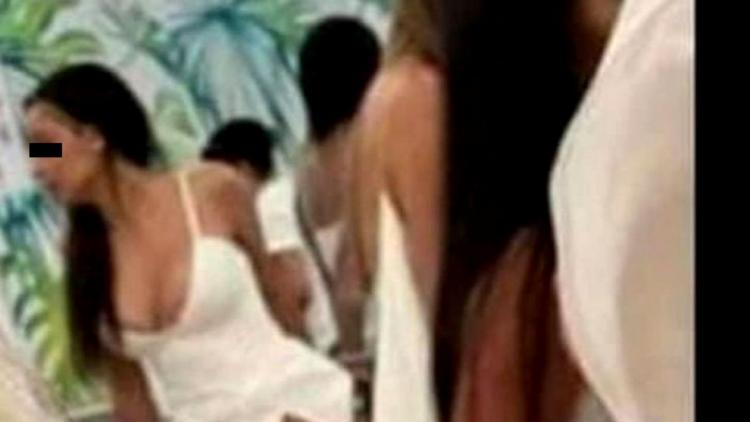 O tânără şi-a făcut nevoile în chiuveta de la Loft Mamaia. Imaginile au devenit virale