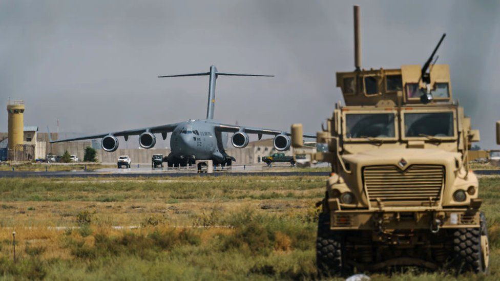 9 persoane, printre care și 6 copii au fost ucişi de rachetele americane lansate de pe aeroportul din Kabul, Afganistan – FOTO