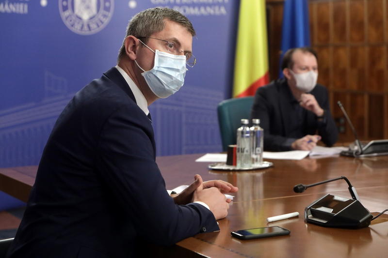 Război total intre PNL și USR-PLUS! Dan Barna îl acuză pe premierul Florin Cîțu că ar fi în spatele dosarului de la DNA
