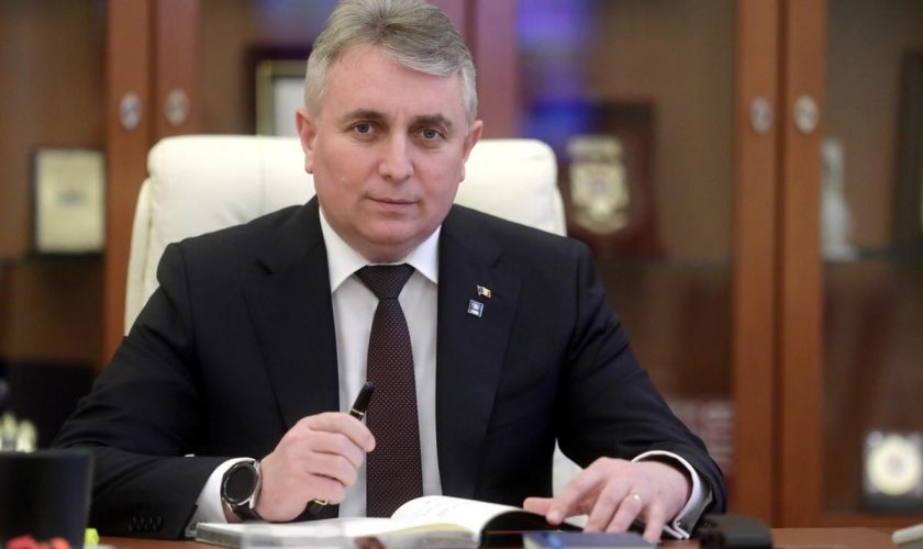 Lucian Bode, despre masca de protecție în aer liber: „Este anormal să porți în momentul în care te plimbi prin parc”