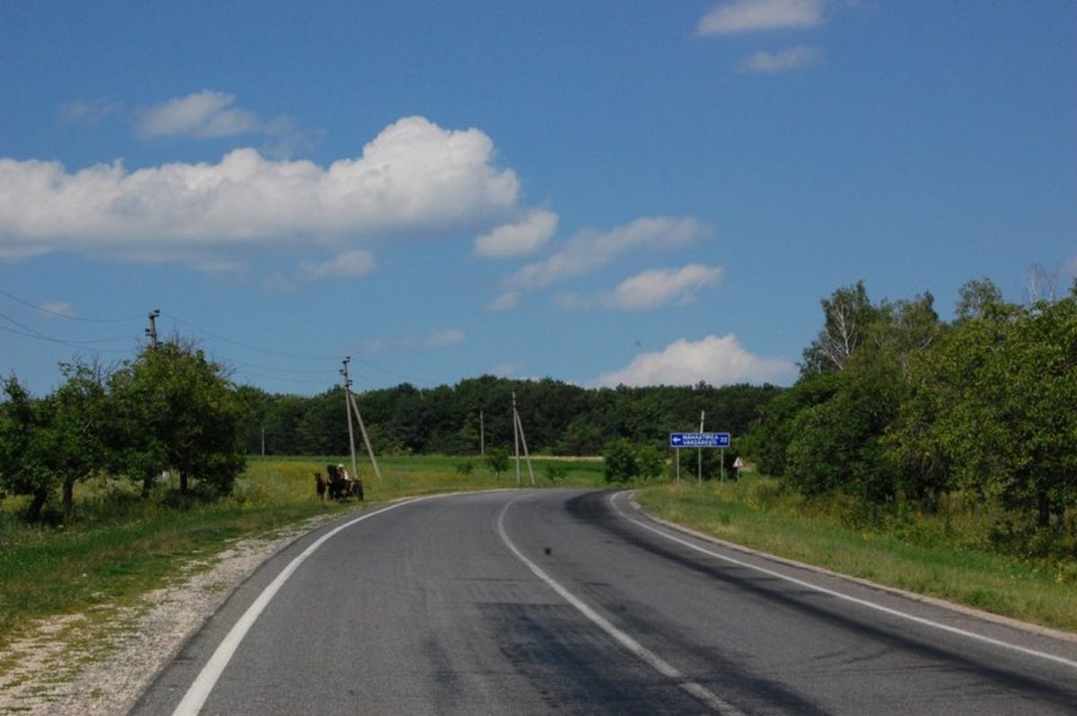 Primăria Comunei Țuțora anunță lansarea proiectului ”Îmbunătățirea și dezvoltarea infrastructurii rutiere din zona transfrontalieră”