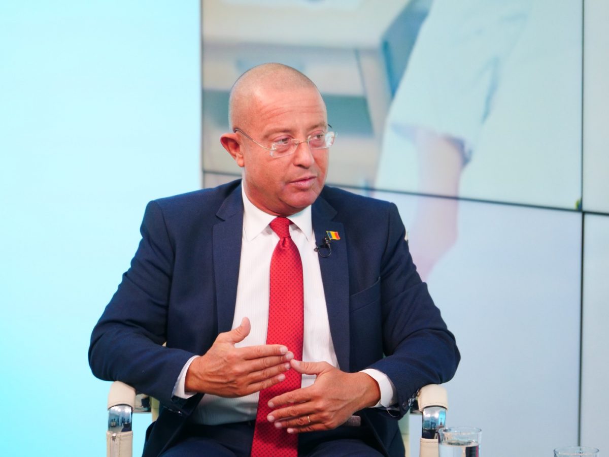 Ce părere are medicul Tudor Ciuhodaru despre certificatul verde la locul de muncă: „Nu are nicio legătură cu realitatea epidemiologică”